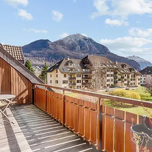 https://sunny-duplex-w-balcony-and-parking-5-min-from-the-lake.hotels-rhonealpes.com