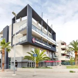 4* מלון Western Riviera